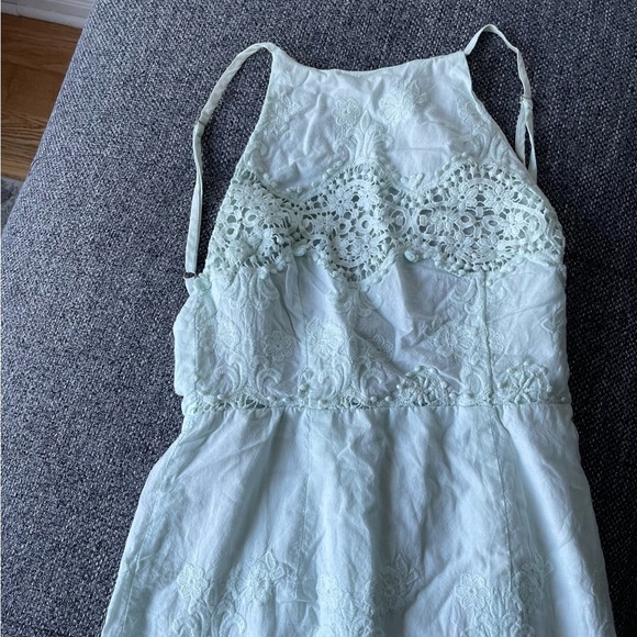 Mint green backless mini dress
Brand: from 1861 (boutique in MTL)
Size fit XS/S - Picture 3 of 11